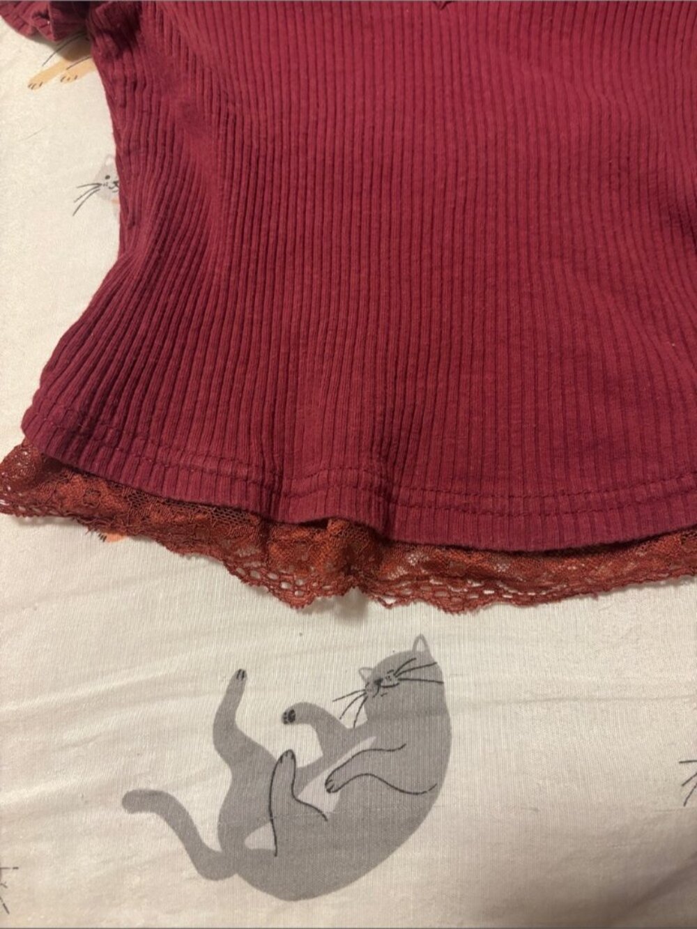 women’s cropped top with lace - Picture 2 of 2